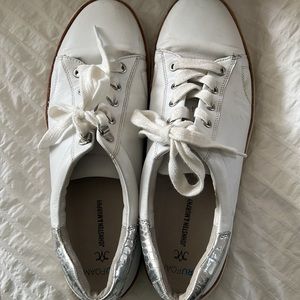 Women’s Fashion Tennis Shoes